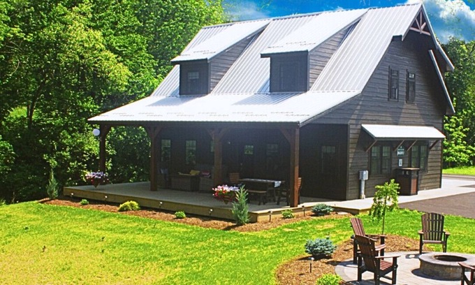Millersburg Cabina | The Dragonfly at Water's Edge Cabins