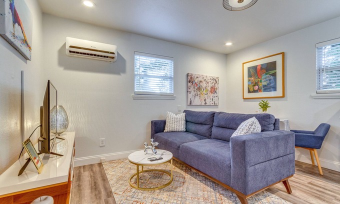 South Pensacola Casa | 'The Dragonfly House' - Walk to Downtown Pensacola