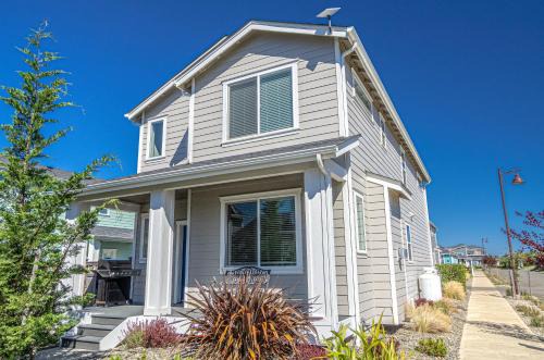 Ocean Shores Casa | The Driftwood Oyhut Bay Seaside Village