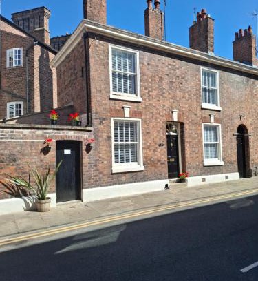 Chester Casa | The Duke's Townhouse