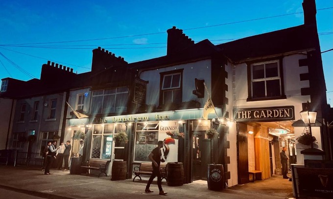 Newcastle Cama Y Desayuno | The Dundrum Inn B&B