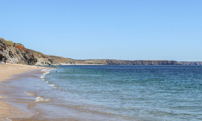 Helston Cabaña | The Dynar