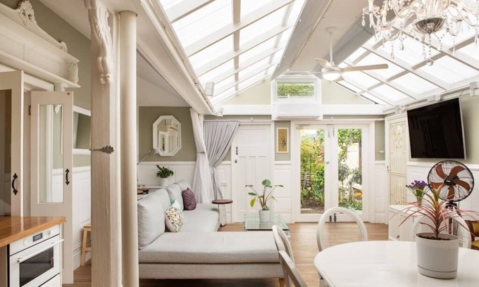 Redfern Casa | The East-Redfern Mansion on Chelsea