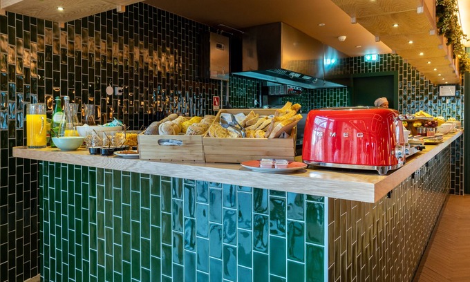 Bonfim Hotel | The Editory Garden Porto Hotel