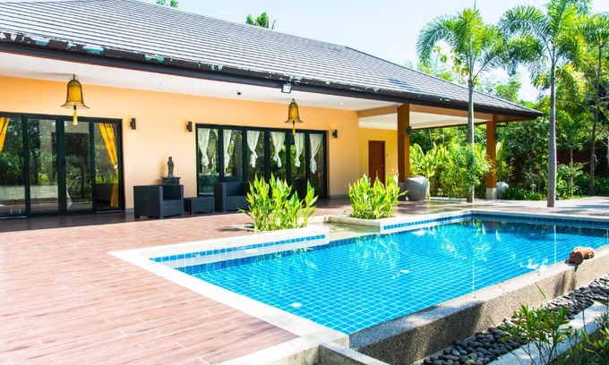 Cha-am Villa | The Eight Green Pool Villa - Huahin