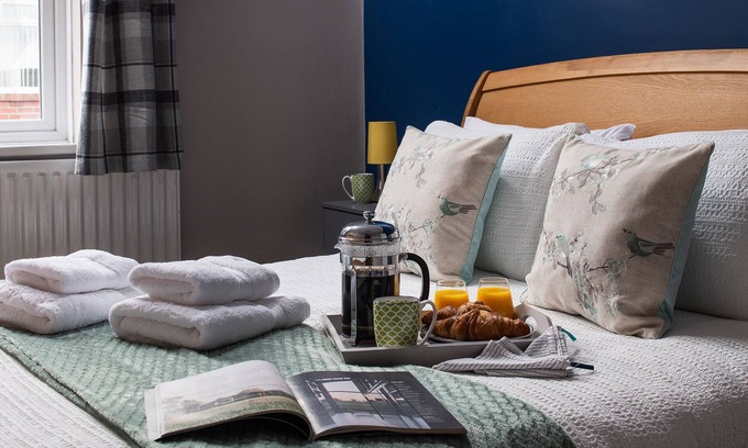 Newbiggin-by-the-Sea Casa | The Elderton, Newbiggin by the Sea, Northumberland. 3 minutes walk to the beach