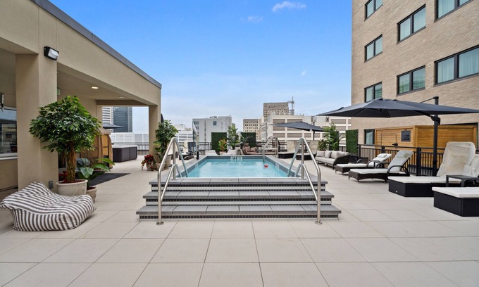Central Business District Apartamento | The Eleanor New Orleans