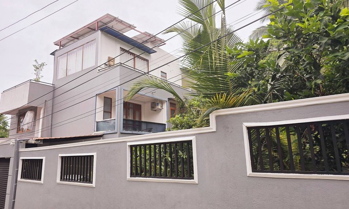 Waskaduwa Casa | The Elegance Peaceful Residential area. 2KM away from the beach and city centre