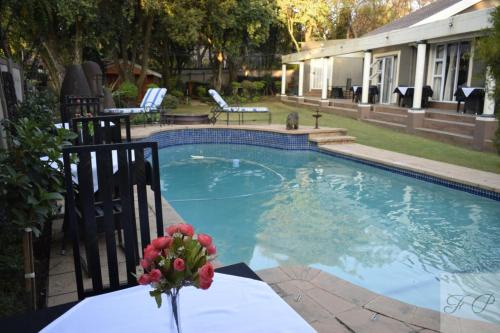 Waterkloof Glen Casa | The Elephant Room at Frederick's Place