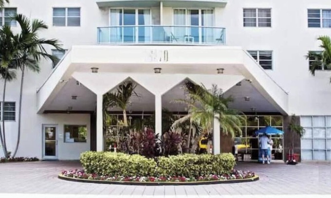 Sunny Isles Beach Casa | The Elevated Above STR-02686