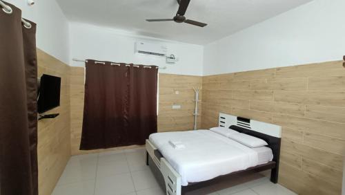 Paiyanur Casa | The Elite Inn