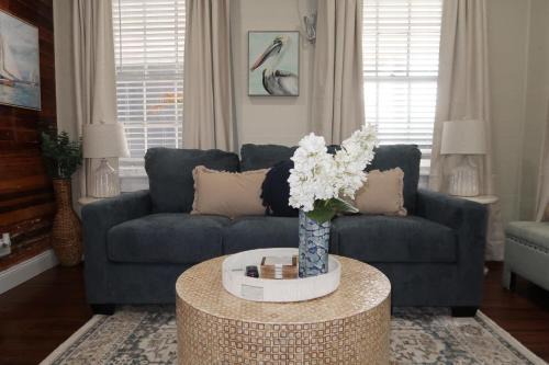 Meadows Casa | The Elizabeth Suite