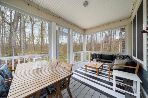 Cherry Valley Casa | The Elm - 36 Hollow