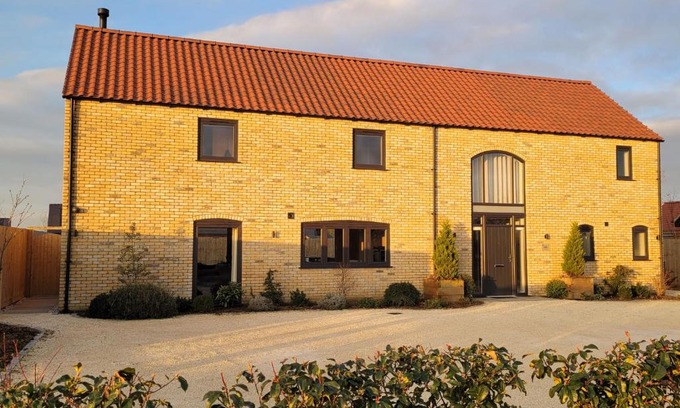 Dunholme Casa | The Elms, Ashlin Farm Barns