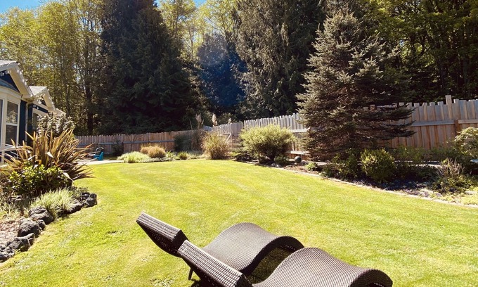 Port Angeles Casa | The Elwha Oasis - with Sauna & Salt Water Hot Tub