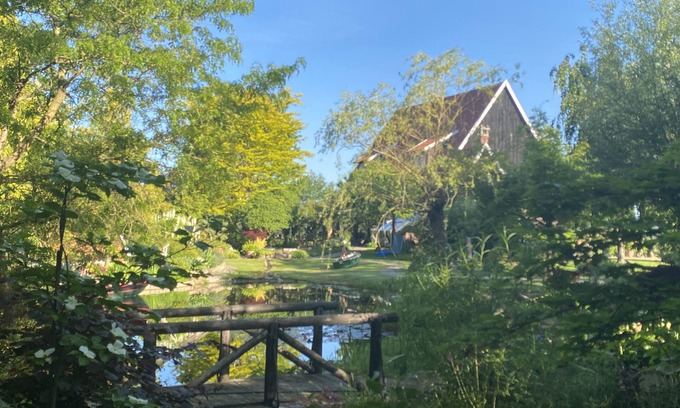Selm Casa | The Emtingshof is located in the middle of a dream garden.