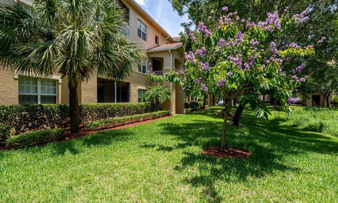 McGregor Casa | The Enclave at College Point # 22-08 - 9055 Colby Dr Unit Buildi by Coastal Vacation Properties