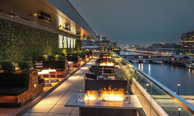 Seaport District Hotel | The Envoy Hotel, Autograph Collection