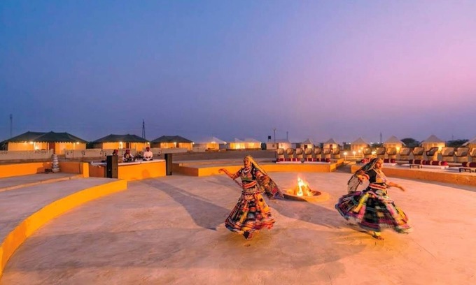 Sam Complejo | The Escape Luxury Desert Resort