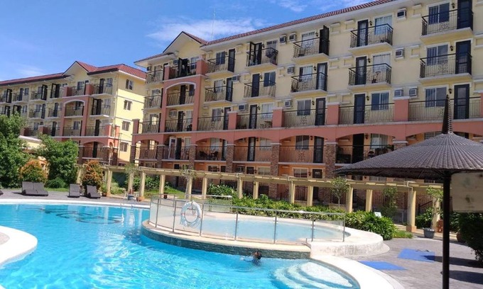 Pasig Apartamento | The Escape Pad 1 by Sharon May