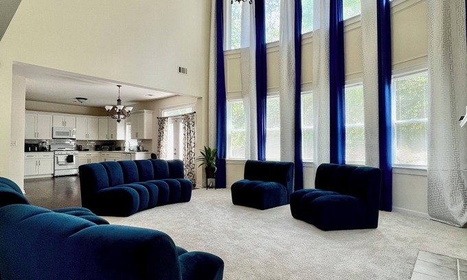 Union City Casa | The essential loft House is a cozy home away from Home
