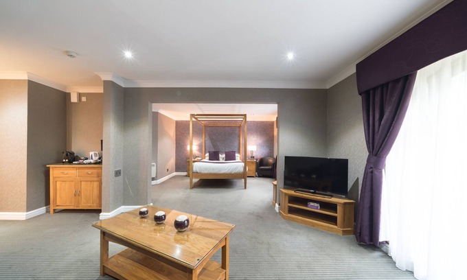 Widnes Hotel | The Everglades Park Hotel