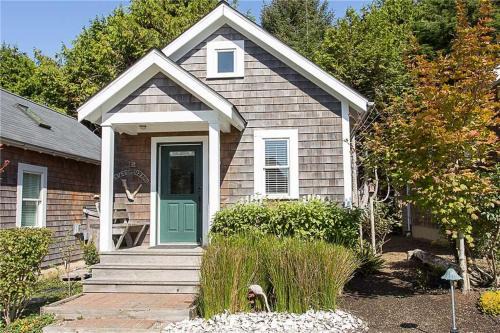 Seabrook Casa | The Evergreen Cabin by Seabrook Hospitality