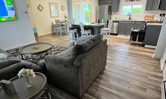 Coplay Casa | The Executive Gem Coplay, PA - Allentown, Lehigh Valley Area