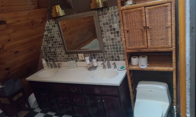 Auburn Apartamento | The Executive Loft Suite