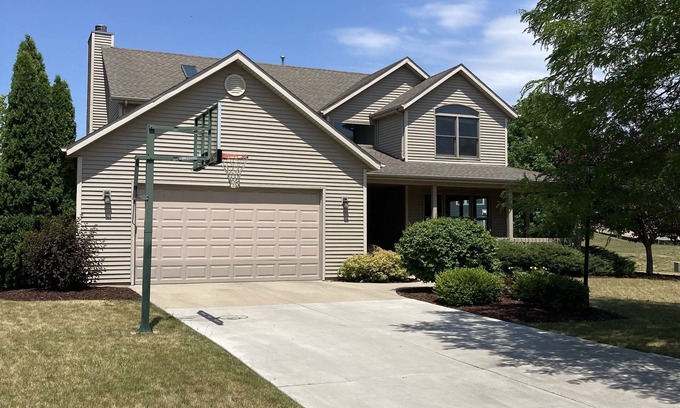 Pleasant Prairie Casa | The Executive Home Away from Home
