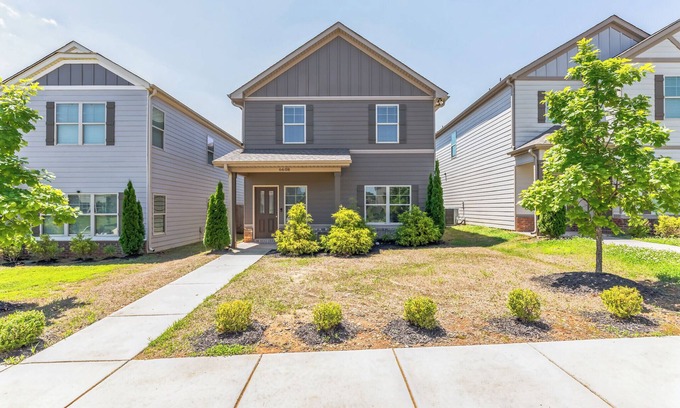 Normal Casa | The Fabulous “Home away from Home”