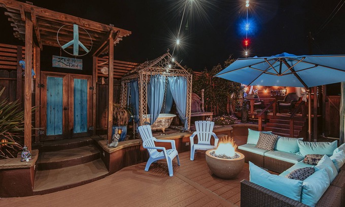 Baywood Park Casa | The Famous Zen Den one block from the water