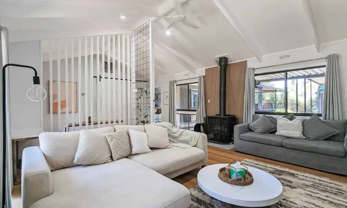 Mildura Casa | The Far-Away House: River + Boat Ready!