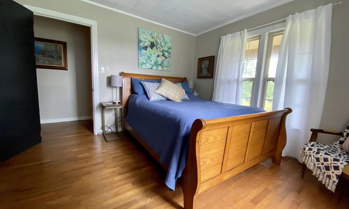 Centerville Casa | The Farm Cottage--close to two state parks
