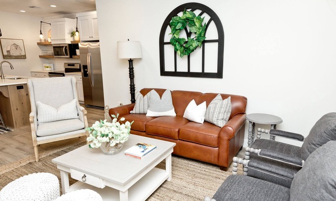 Washington Fields Condominio | ✔ The Farm House ✔El condominio frente a la piscina pintoresca HGTV