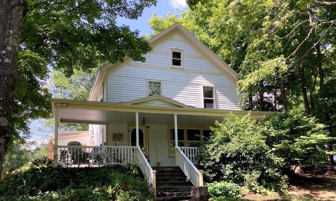 Jewett Casa | The Farmehouse at Firefly Run