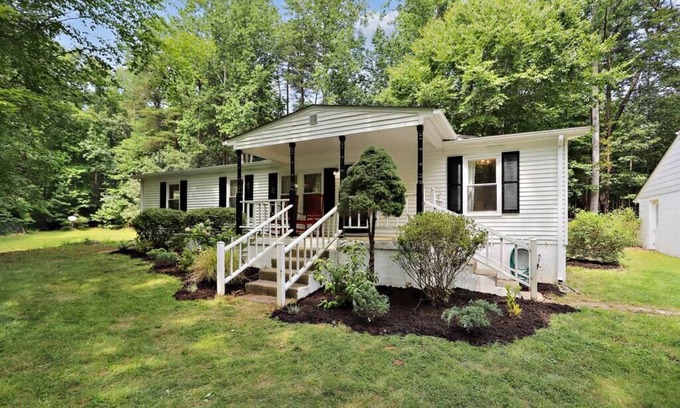 Fredericksburg Casa | The Farmer's Cottage at Kings Crossing