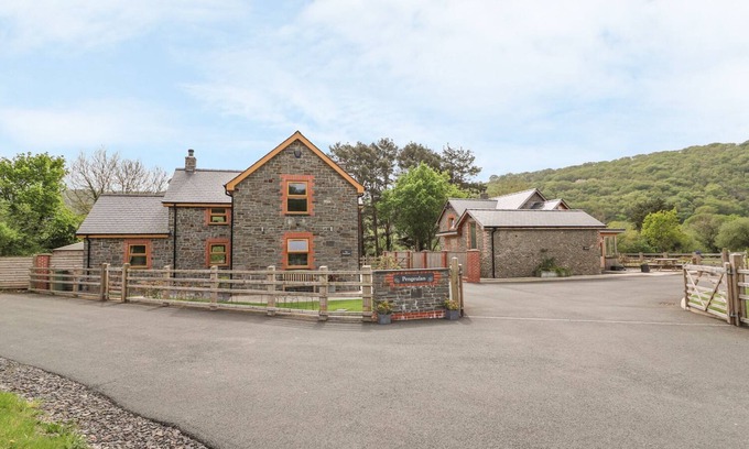 Capel Bangor Casa | La granja, CAPEL BANGOR