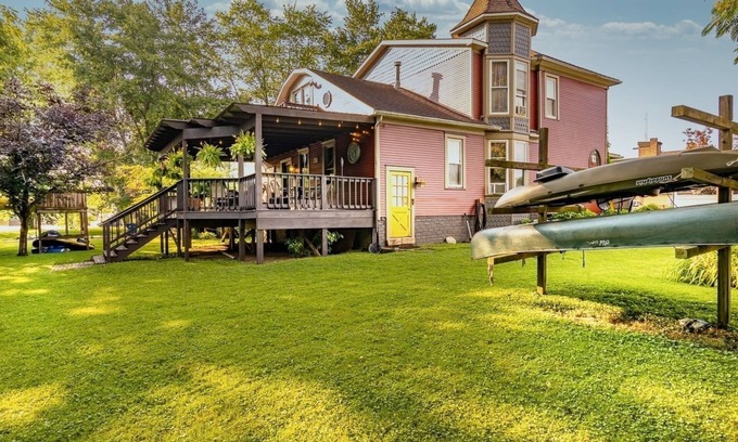 Nelsonville Casa | Farrow House- Canoa, bicicleta, caminata, área histórica. Ferrocarril del valle de Hocking,