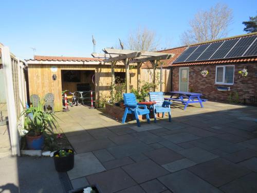Bridlington Casa | The Feed Room At Eastmoor Farm Fully Renovated Fully Equipped 2 Bed Luxury Mews Cottage 1 Mile from the Beach