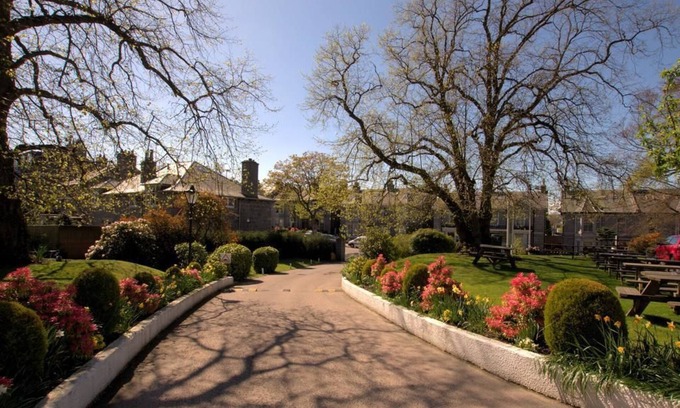 Central Aberdeen Hotel | The Ferryhill House Hotel