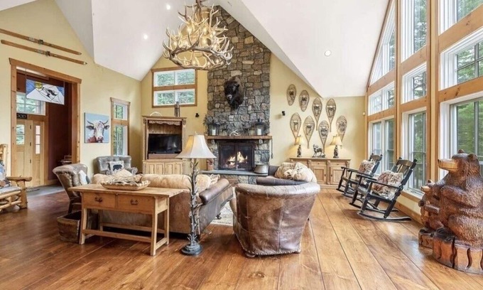 Winhall Cabina | The Fireside Lodge - Stratton View, Luxurious and Modern, Sleeps 16