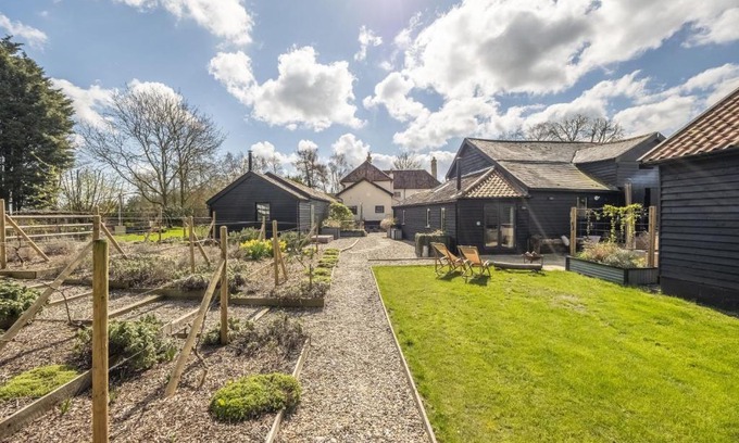 Halesworth Casa | The Firs
