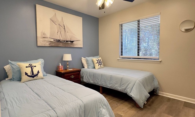 Kingsland Apartamento | The First Mate’s Lounge