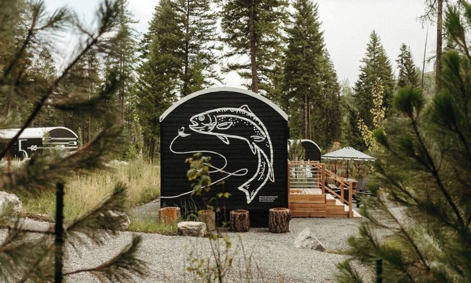 Lakeside Apartamento | The FISH HAUS: A Montana Tiny Cabin Forest Retreat