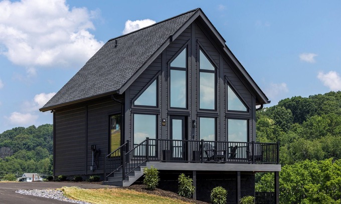 Bristol Casa | The Fives - 22455 Zen Height
