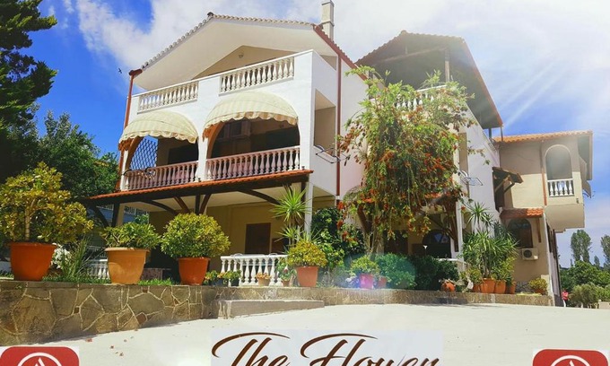 Toroni Apartamento | THE FLOWER APARTMENTS
