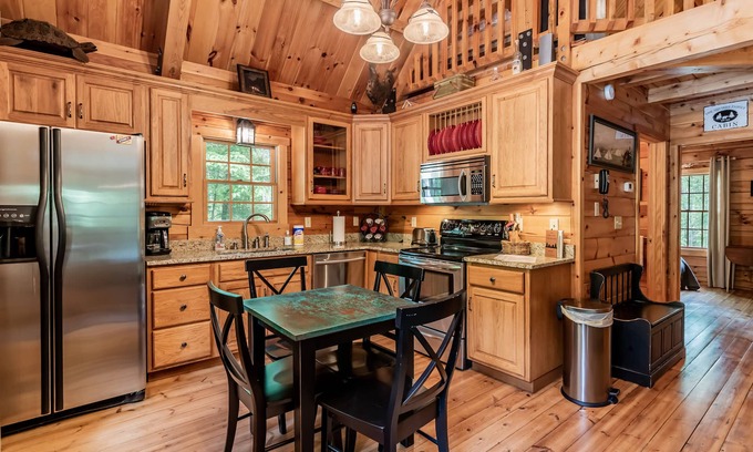 Peach Glen Cabina | La casa del bosque en Lake Warren Estates