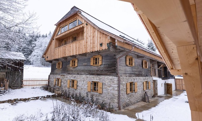 Regen Casa | The forester's lodge - historic farm with sauna & pond in the middle of a forest clearing