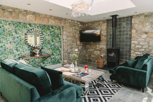 Crynant Casa | The Forge